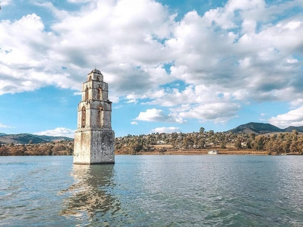Presa de Taxhimay cerca de Villa del Carbón